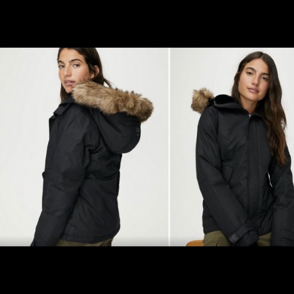 Aritzia TNA Raven Full Length Jacket Size Large